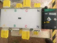 Реверсивный рубильник-переключатель с моторприводом 2000А фото