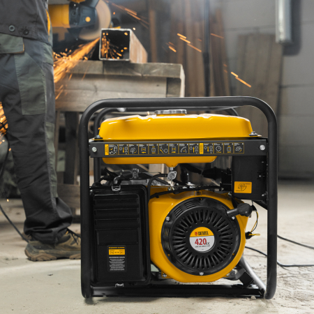 Бензиновый генератор DENZEL GE 6900 фото